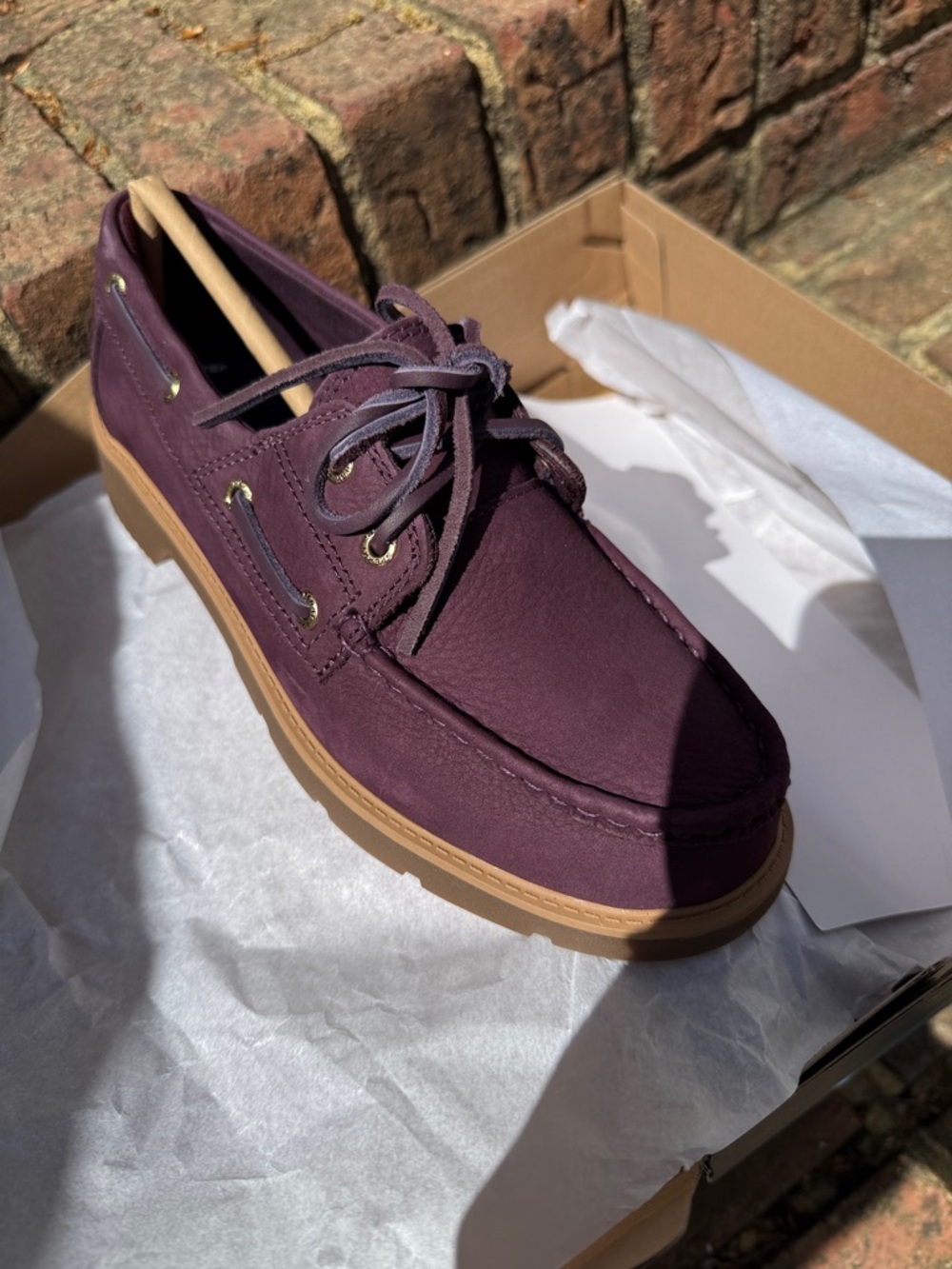 Sperry Women’s Plum Boat Shoes - Picture 8 of 8